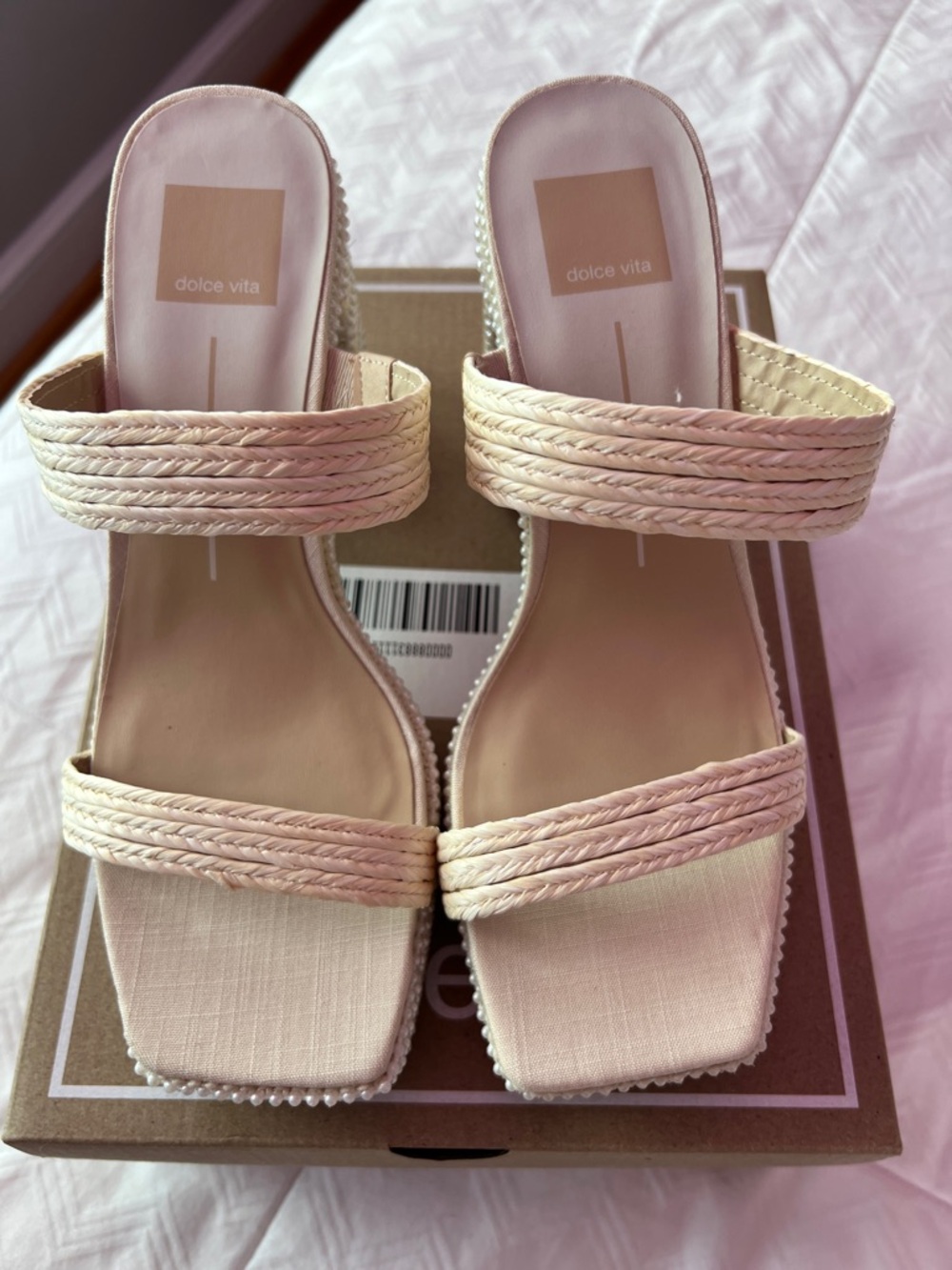 NWT-Dolce Vita Aliya Pearl Heels in Vanilla Raffia - Picture 2 of 8